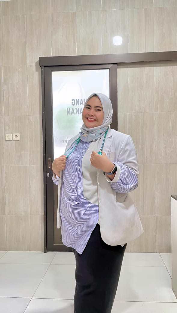 dr. Fenny Yulia